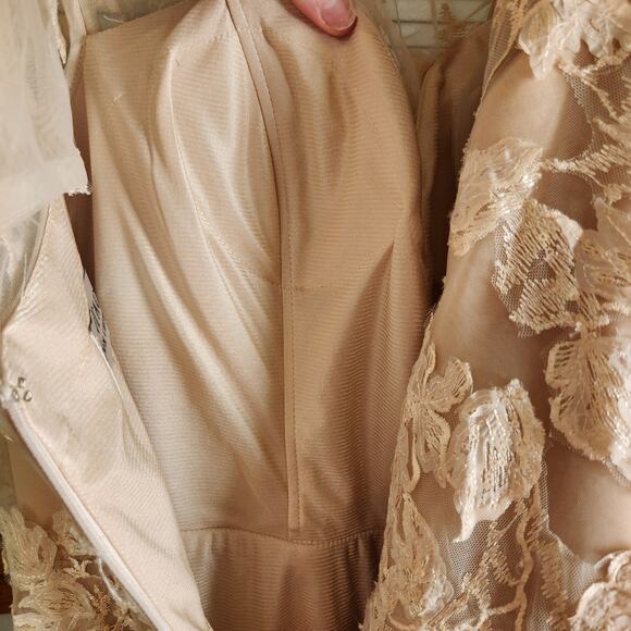 MONTAGE NWT by Mon Cheri Lace Trumpet Nude Gown, Size 12 - Picture 15 of 16